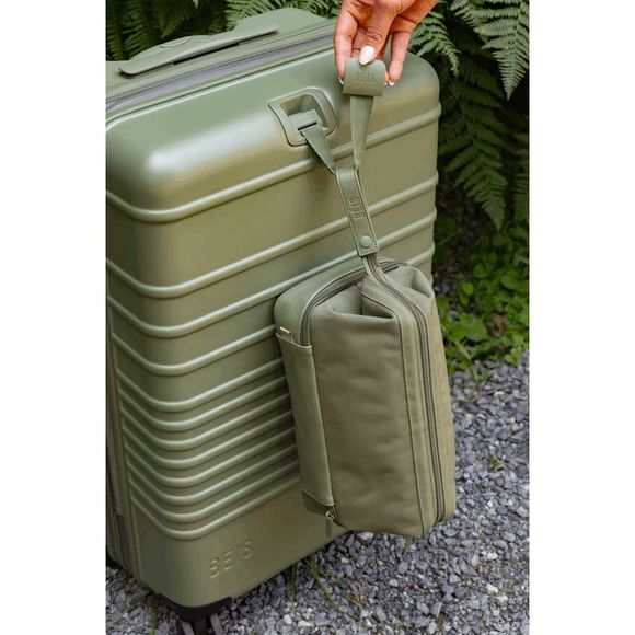 NWT BEIS Dopp Kit Cosmetic Bag in Olive Green - Picture 7 of 7